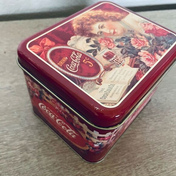 Vintage Coca Cola Floral Rose Tin Metal Box - Picture 2 of 6